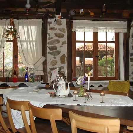 Σπίτι διακοπών старата къща / село тъжа Tŭzha