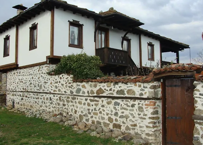 старата къща / село тъжа Tuzha